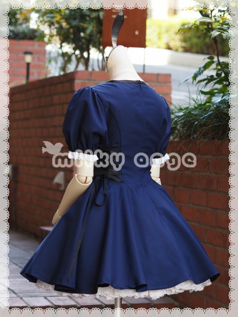 エプロンをはずしたスタイル